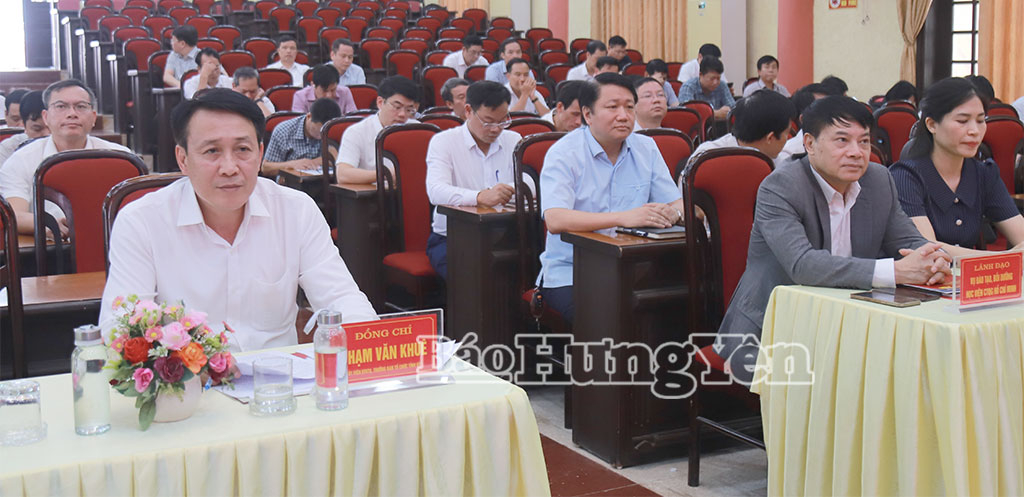 Bế giảng lớp bồi dưỡng, cập nhật kiến thức cho chủ tịch UBND cấp xã năm 2026
