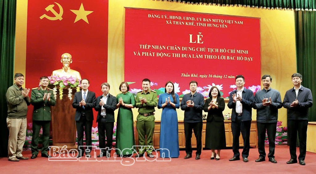 Xã Thần Khê tiếp nhận chân dung Chủ tịch Hồ Chí Minh và phát động thi đua làm theo lời Bác