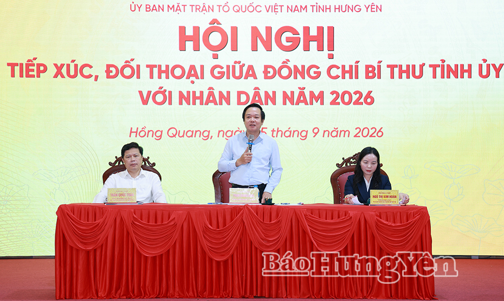 Đồng chí Bí thư Tỉnh ủy Phạm Quang Ngọc tiếp xúc, đối thoại trực tiếp với Nhân dân