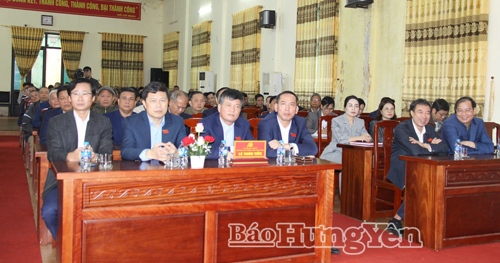 Đồng chí Phó Bí thư Thường trực Tỉnh ủy Trần Quốc Toản tiếp xúc cử tri các xã, phường