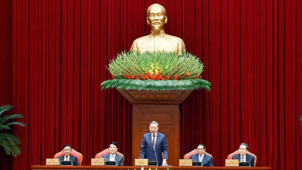 Tổng Bí thư Tô Lâm chủ trì gặp mặt các đồng chí nguyên Ủy viên Trung ương Đảng các khóa