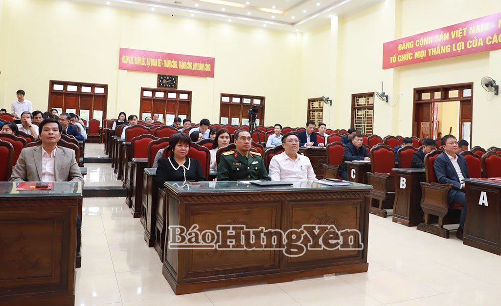 Đảng viên tiên phong học tập kỹ năng số