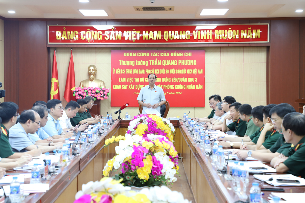 Phó Chủ tịch Quốc hội Trần Quang Phương làm việc tại tỉnh