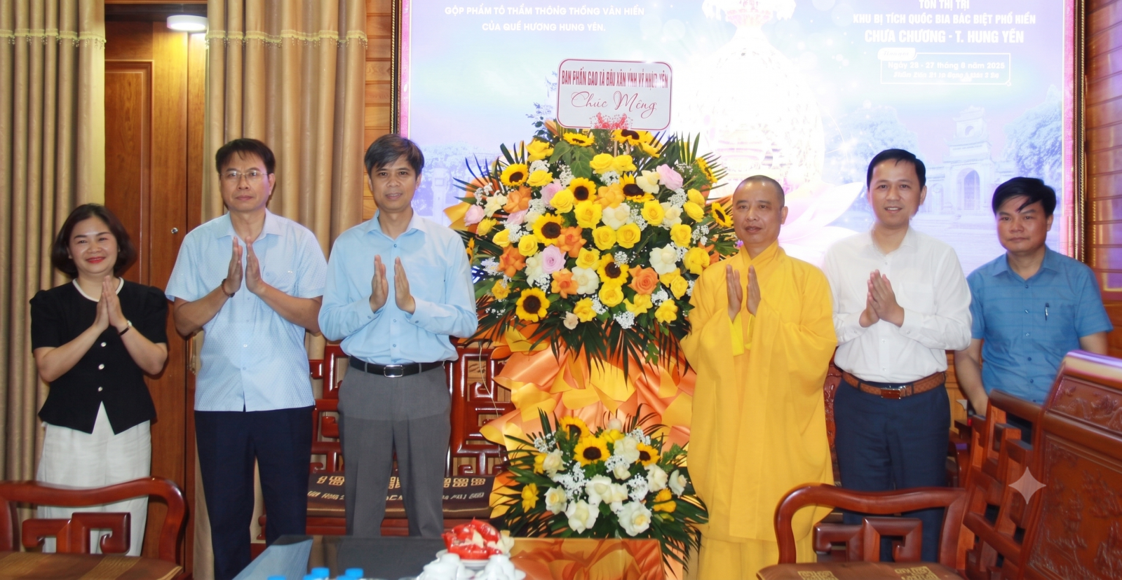 Đồng chí Trưởng ban Tuyên giáo và Dân vận Tỉnh ủy thăm, chúc mừng chức sắc Phật giáo nhân dịp Đại lễ Phật đản Phật lịch 2570 - dương lịch 2026
