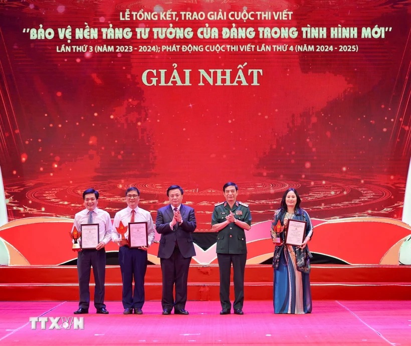38 tác phẩm đoạt giải cuộc thi viết Bảo vệ nền tảng tư tưởng của Đảng lần thứ ba