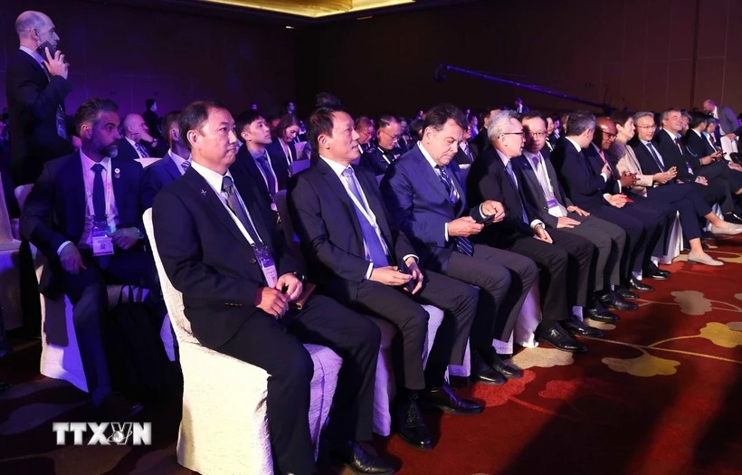 Đoàn Việt Nam dự Hội nghị Milipol châu Á-Thái Bình Dương và TechX 2024
