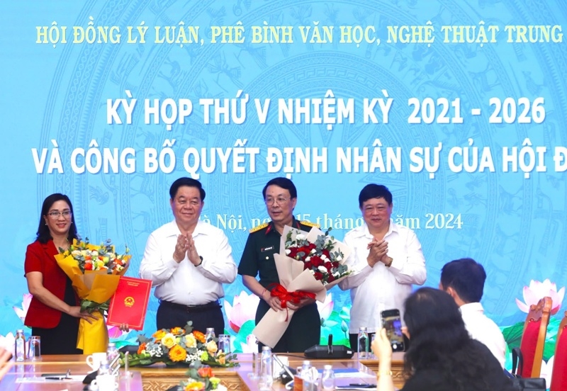 Kỳ họp thứ V Hội đồng Lý luận, phê bình văn học, nghệ thuật Trung ương