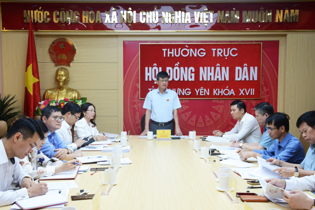 Thường trực HĐND tỉnh giám sát kết quả thực hiện các chương trình về phát triển kết cấu hạ tầng giao thông đường bộ và đô thị tại UBND tỉnh