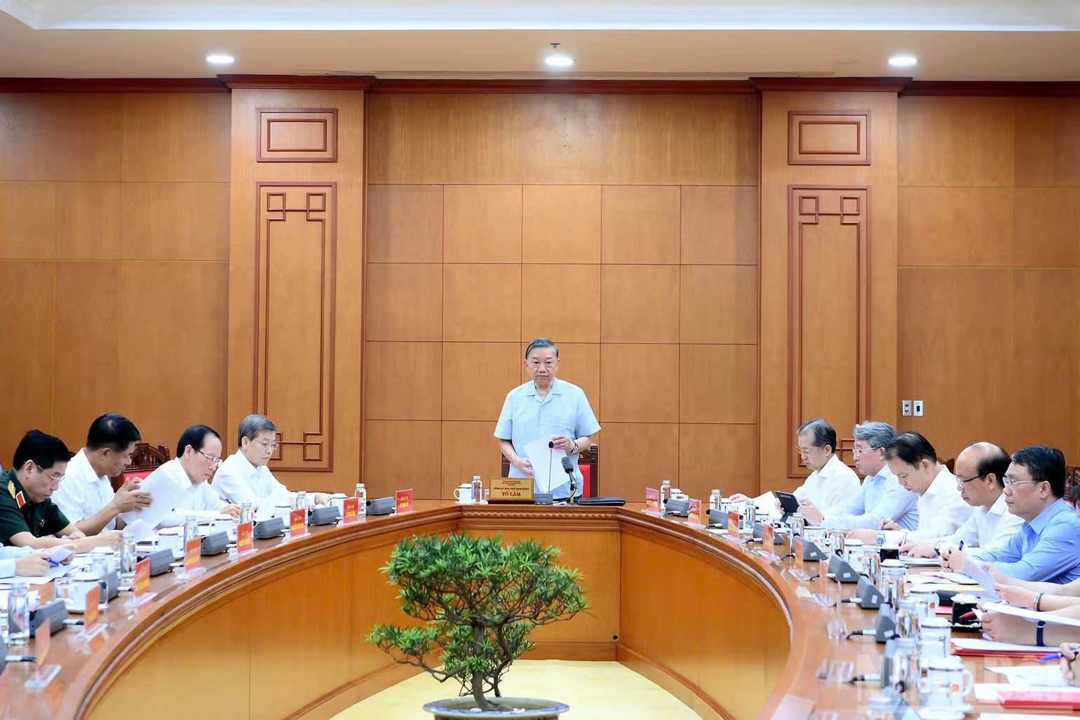 Tăng cường sự lãnh đạo của Đảng đối với công tác giải quyết các vụ án dân sự, hành chính