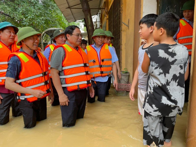 Thủ tướng Phạm Minh Chính thị sát tình hình mưa lũ tại Bắc Giang