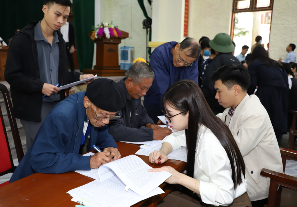 Chi trả tiền bồi thường thu hồi đất và chính sách hỗ trợ thực hiện Dự án xây dựng ĐT.376B