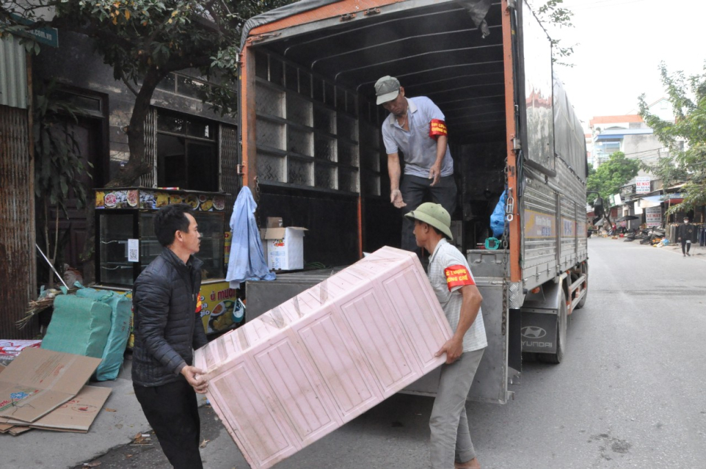 Cưỡng chế thi hành án tại thị trấn Yên Mỹ