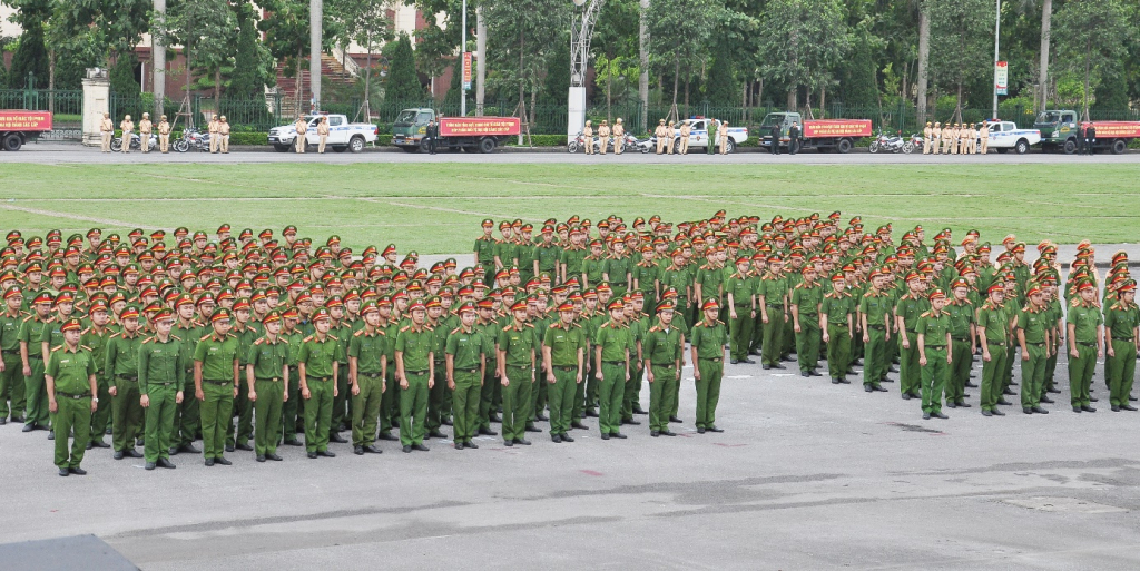 Kỷ niệm 62 năm ngày truyền thống lực lượng cảnh sát nhân dân (20/7/1962-20/7/2024)Vì bình yên cuộc sống, vì hạnh phúc của Nhân dân