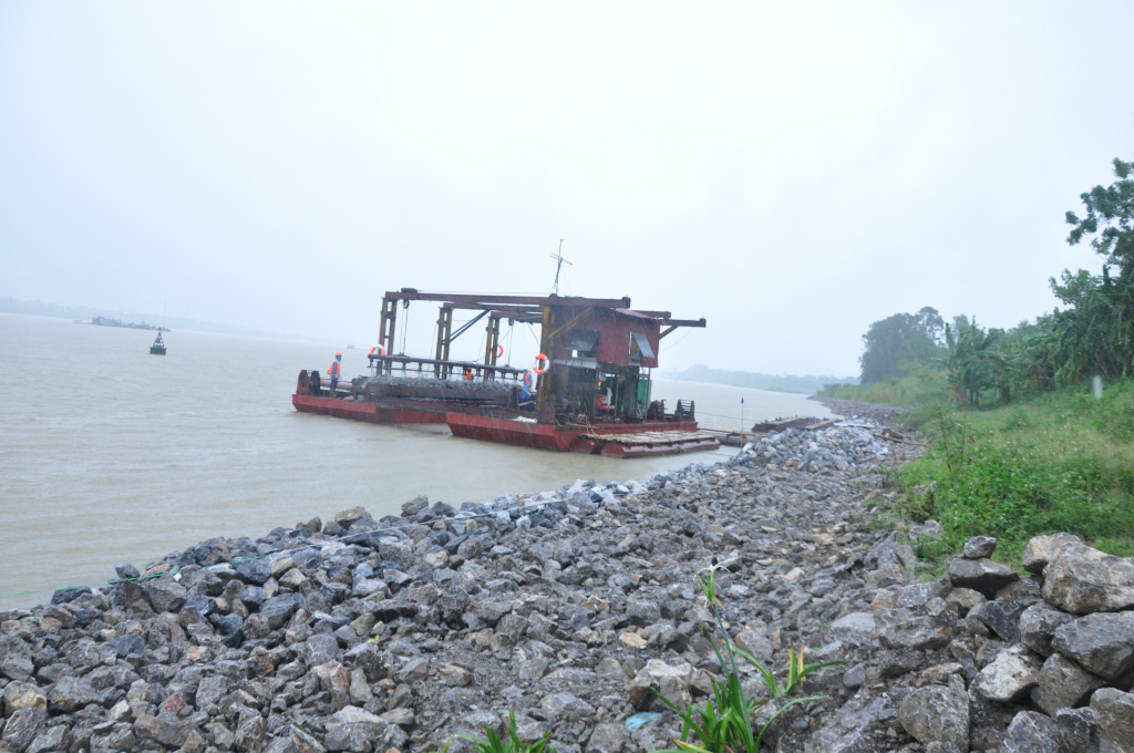 Công trình đê, kè, thủy lợi sẵn sàng ứng phó mùa mưa bão