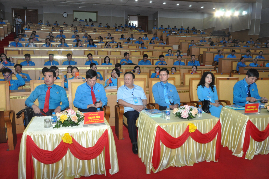 Ngày làm việc thứ nhất Đại hội Công đoàn tỉnh Hưng Yên lần thứ XIX, nhiệm kỳ 2023 – 2028