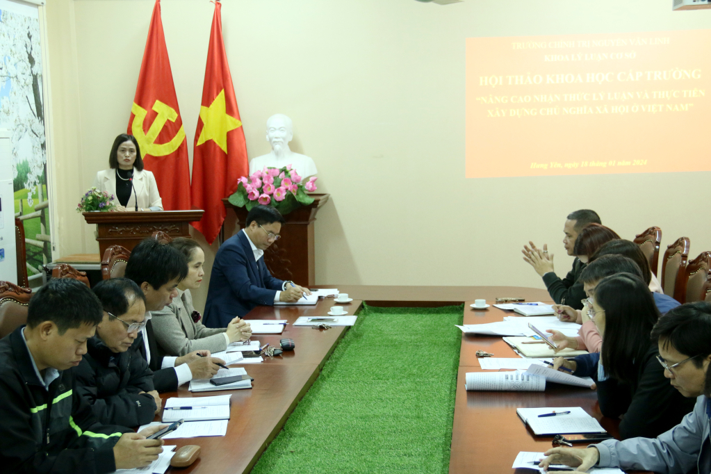 Hội thảo khoa học “Nâng cao nhận thức lý luận và thực tiễn xây dựng chủ nghĩa xã hội ở Việt Nam”