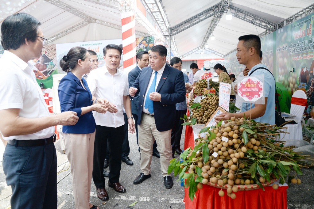 Khai mạc Tuần lễ nhãn lồng - Nông sản tiêu biểu tỉnh Hưng Yên tại Hà Nội