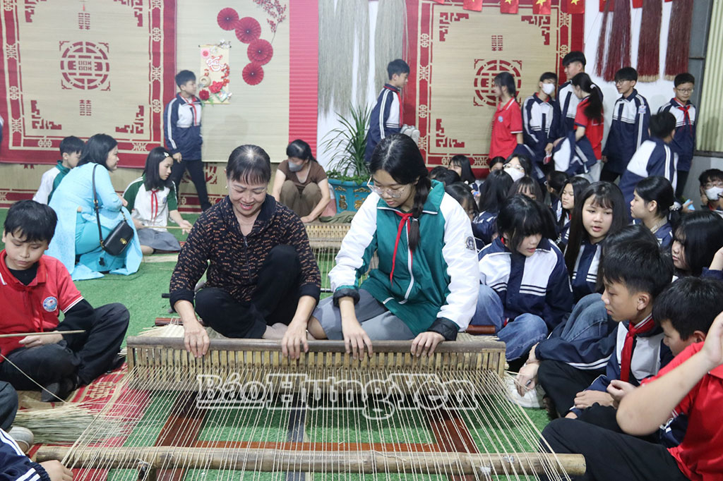 200 học sinh tham gia ngoại khóa “Kết nối di sản, lan tỏa hào khí Đông A”