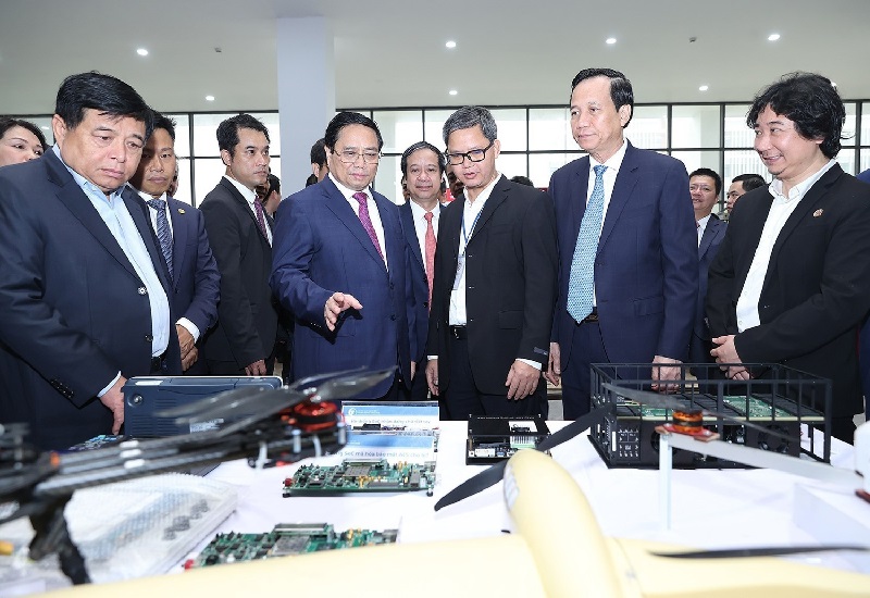 Đổi mới nhận thức lý luận về đội ngũ trí thức và tiếp tục xây dựng đội ngũ trí thức trong điều kiện phát triển mới của đất nước (kỳ 2)