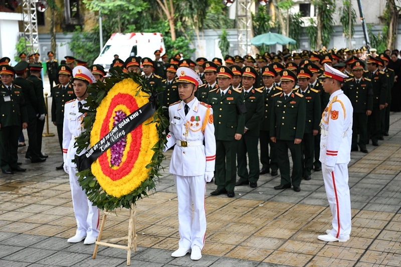 Đoàn các bộ, ngành, địa phương viếng Tổng Bí thư Nguyễn Phú Trọng