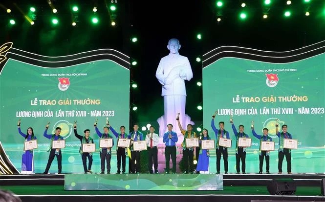 Trao Giải thưởng Lương Định Của cho 42 thanh niên xuất sắc về nông nghiệp