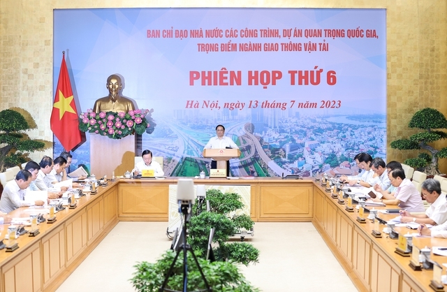 Quyết liệt gỡ nút thắt về giải phóng mặt bằng, nguyên vật liệu xây dựng