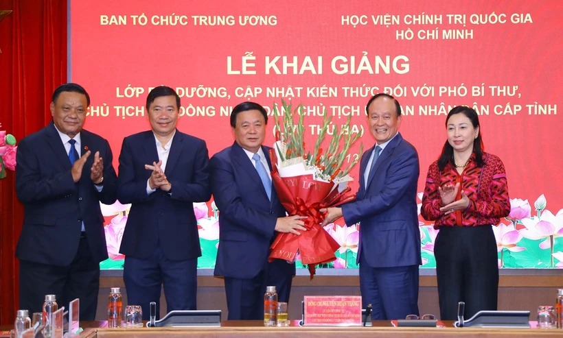 Bồi dưỡng, cập nhật kiến thức đối với Phó Bí thư, Chủ tịch HĐND, UBND cấp tỉnh