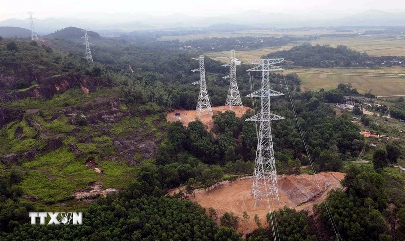 Hoàn thành kéo dây gói thầu đầu tiên Dự án đường dây 500kV mạch 3