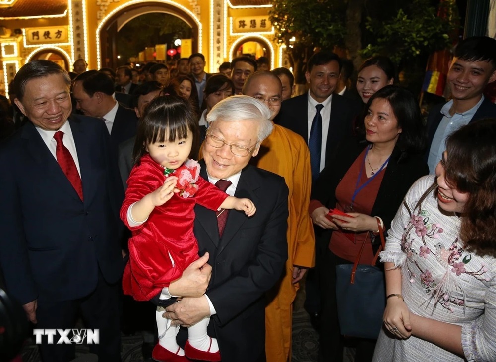 Tổng Bí thư Nguyễn Phú Trọng - Nhà lãnh đạo mẫu mực, “Tổng tư lệnh của lòng dân”