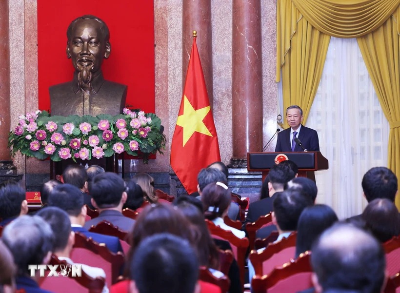 Tổng Bí thư, Chủ tịch nước: Doanh nghiệp Việt Nam cần tiếp tục vươn lên mạnh mẽ