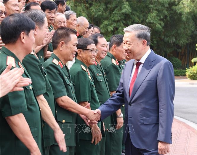 Tổng Bí thư, Chủ tịch nước Tô Lâm gặp mặt đoàn cựu chiến binh Sư đoàn 308